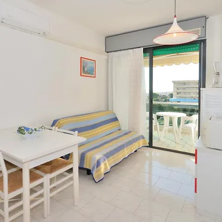 Apartman Luxor *